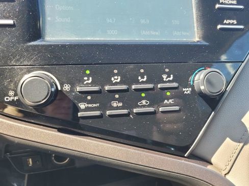 Used 2019 Toyota Camry LE w/ Convenience Package image 24