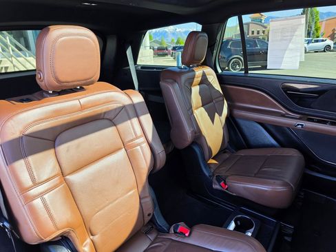 Used 2020 Lincoln Aviator Reserve w/ Equipment Group 201A RWD image 18