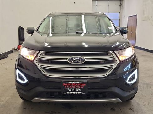 Used 2017 Ford Edge Titanium image 9