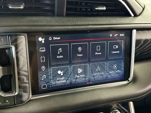 Used 2023 GMC Yukon XL Denali AWD/4WD image 28