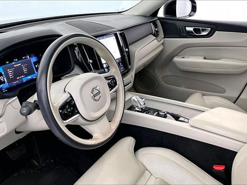 Used 2023 Volvo XC60 B5 Ultimate w/ Climate Package AWD/4WD image 15