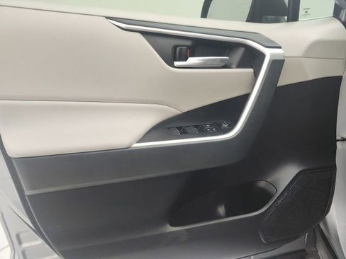 Used 2025 Toyota RAV4 XLE Premium FWD image 11