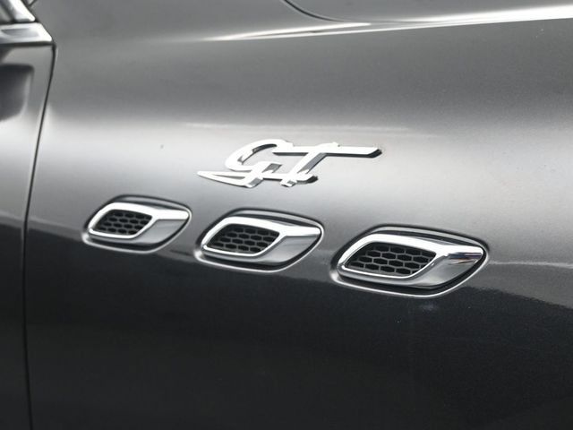 Used 2023 Maserati Levante GT AWD/4WD image 36