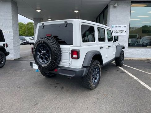 Used 2023 Jeep Wrangler Unlimited w/ Sun & Screen Package AWD/4WD image 6