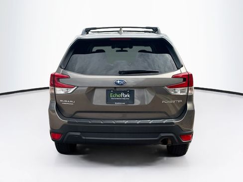 Used 2020 Subaru Forester Premium AWD/4WD image 7