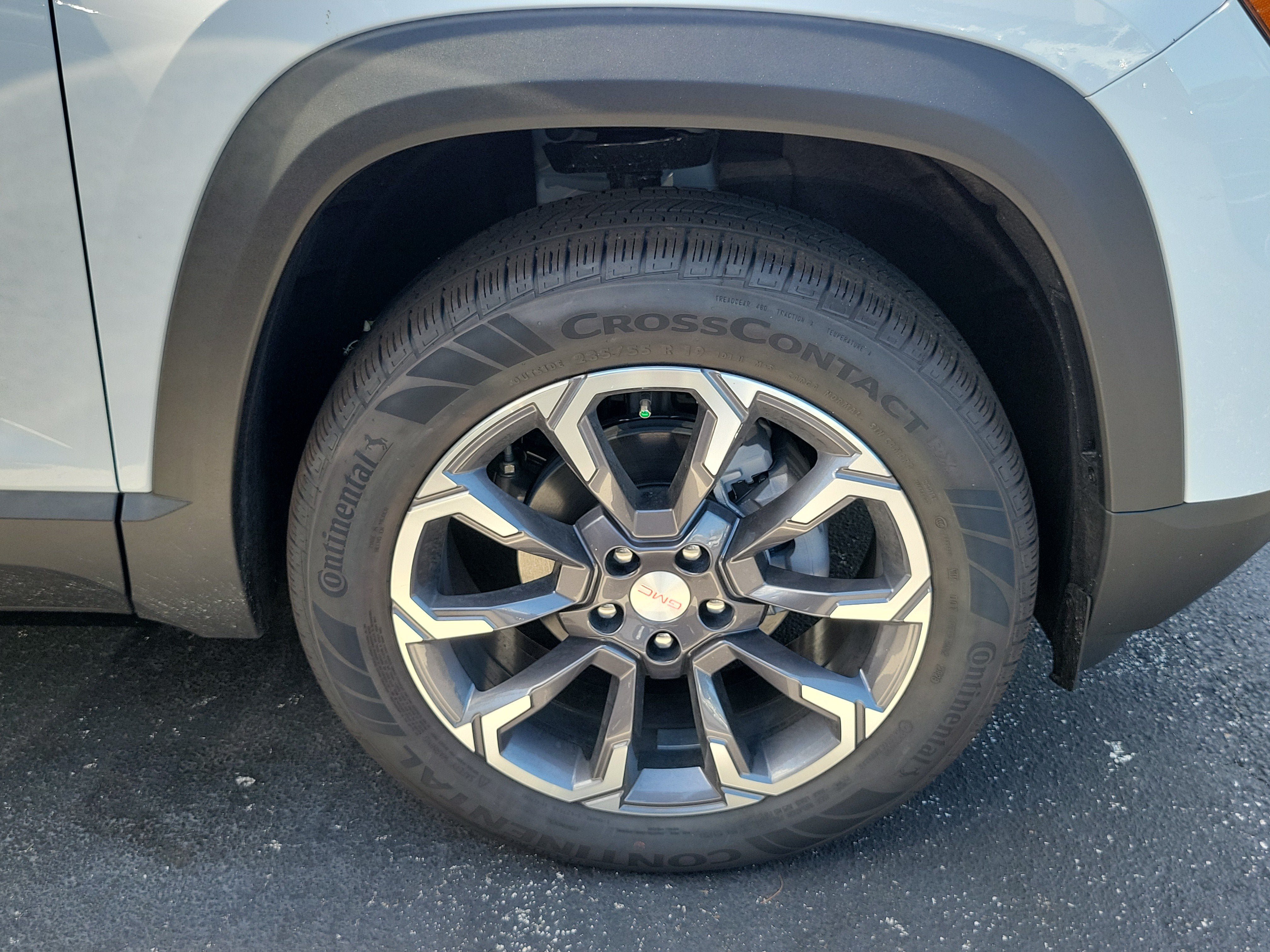 New 2027 GMC Terrain Elevation w/ Elevation Premium Package FWD image 4