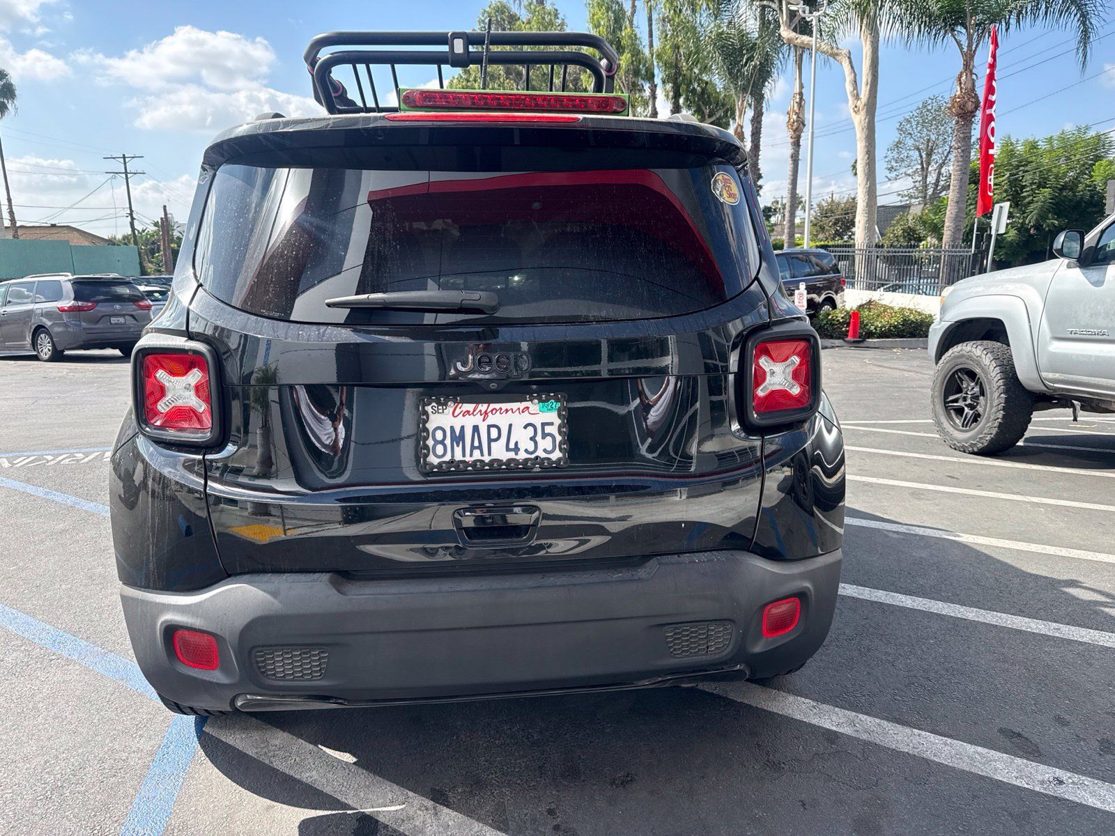 Used 2019 Jeep Renegade Altitude w/ Quick Order Package 2XM FWD image 8