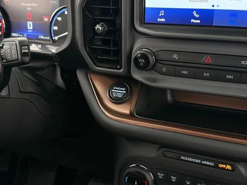 Used 2024 Ford Bronco Sport Badlands w/ Premium Package AWD/4WD image 16