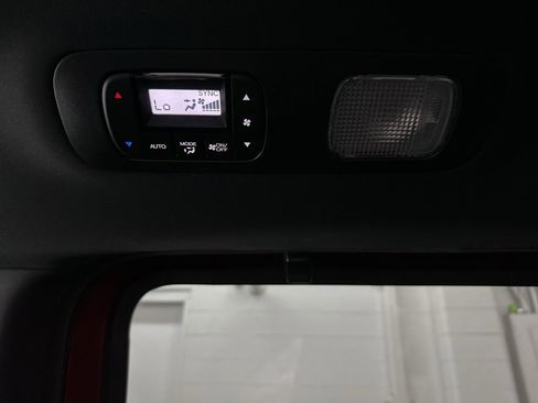 Used 2023 Honda Odyssey Sport image 32