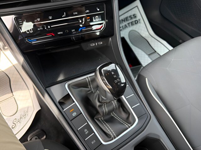 Used 2025 Volkswagen Jetta Sport FWD image 21