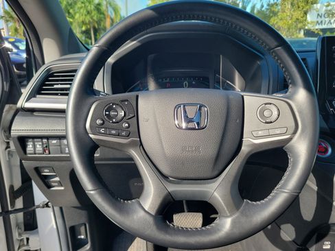Used 2024 Honda Odyssey EX-L image 15