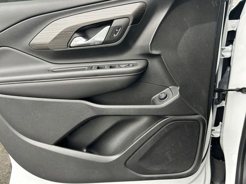 Used 2022 GMC Terrain SLE w/ Driver Convenience Package image 22