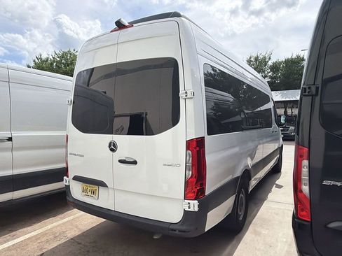 Used 2025 Mercedes-Benz Sprinter 2500 image 3