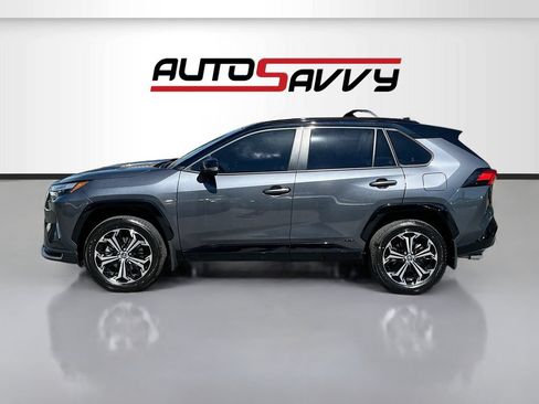 Used 2025 Toyota RAV4 XSE w/ Weather Package AWD/4WD image 4