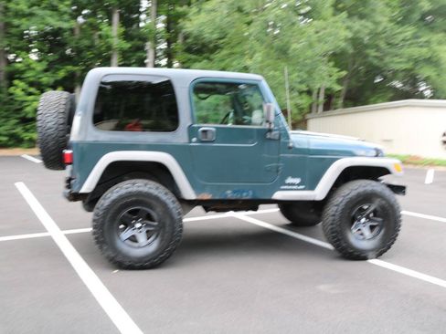 Used 2006 Jeep Wrangler X w/ Tire & Wheel Group (Ecco) AWD/4WD image 62