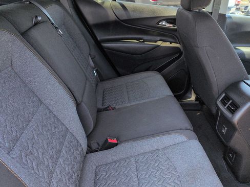 Used 2023 Chevrolet Equinox LT FWD image 11