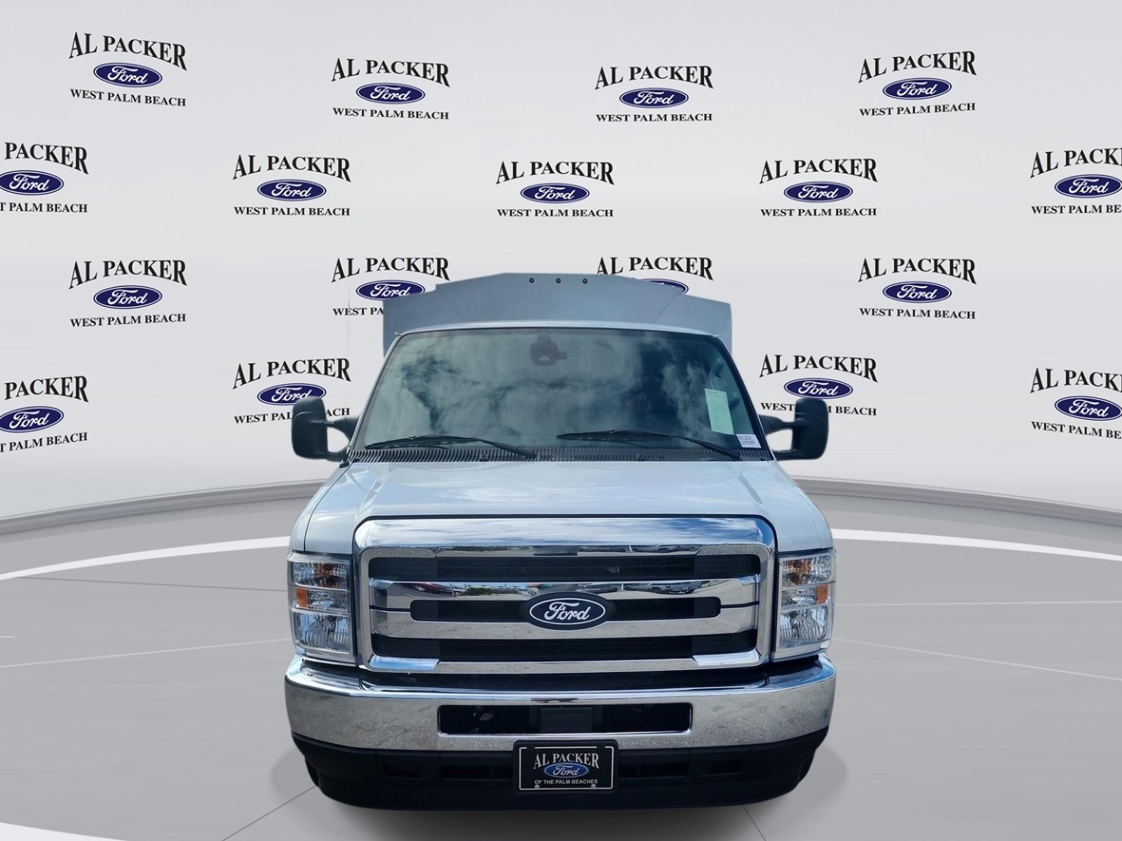 New 2027 Ford E-350 and Econoline 350 Super Duty w/ Power Equipment Group RWD image 8