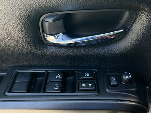 Used 2023 Nissan Titan PRO-4X w/ Pro-4x Convenience Package image 25