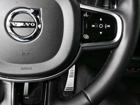 Used 2022 Volvo XC60 T8 R-Design w/ Advanced Package image 11