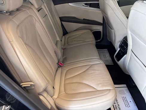 Used 2019 Lincoln Nautilus Reserve AWD/4WD image 13