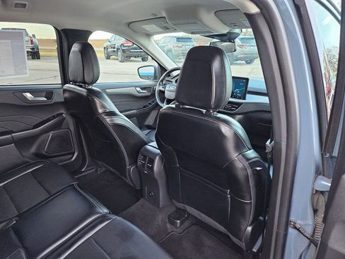 Used 2024 Ford Escape Platinum image 32