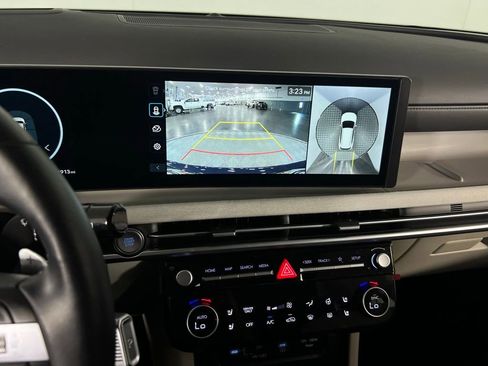 Used 2025 Hyundai Tucson Limited image 18