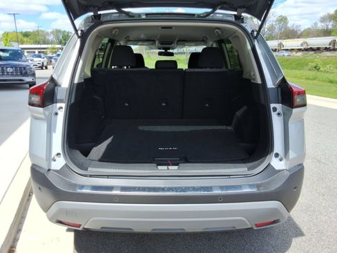 Used 2023 Nissan Rogue SV AWD/4WD image 30