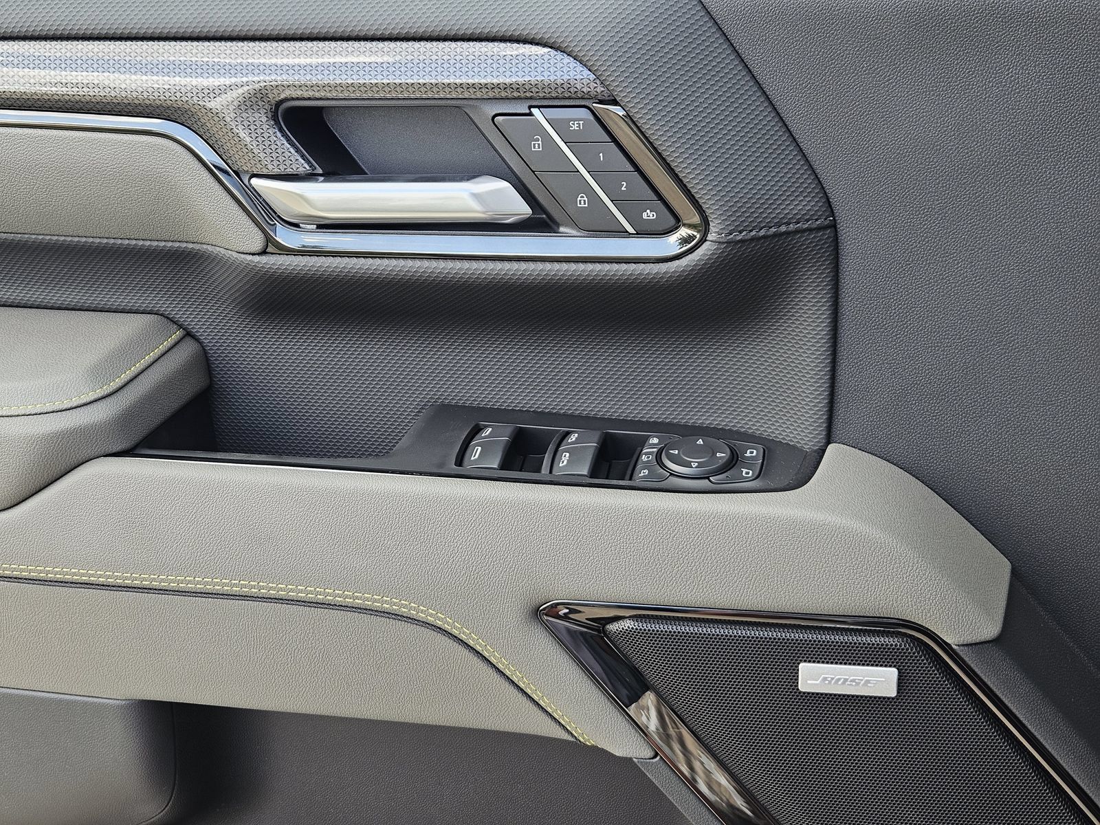 New 2026 Chevrolet Silverado 2500 ZR2 AWD/4WD image 24