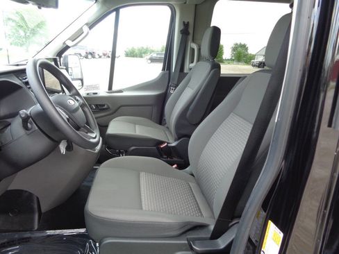 Used 2024 Ford Transit 350 XLT RWD image 10