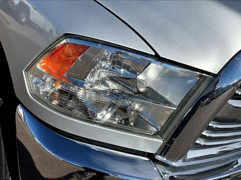 Used 2018 RAM 3500 Big Horn image 32