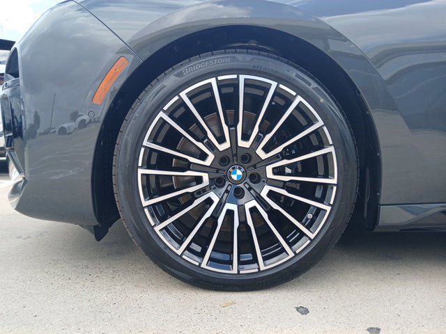 New 2026 BMW 760i xDrive w/ Executive Package AWD/4WD image 5
