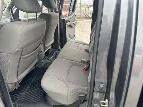 Used 2019 Nissan Frontier SV image 22