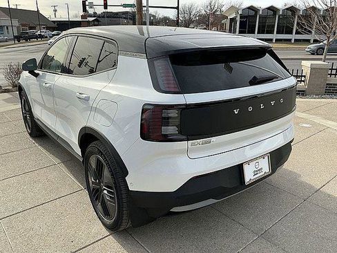 New 2026 Volvo EX30 Cross Country Ultra w/ Protection Package Premier AWD/4WD image 10