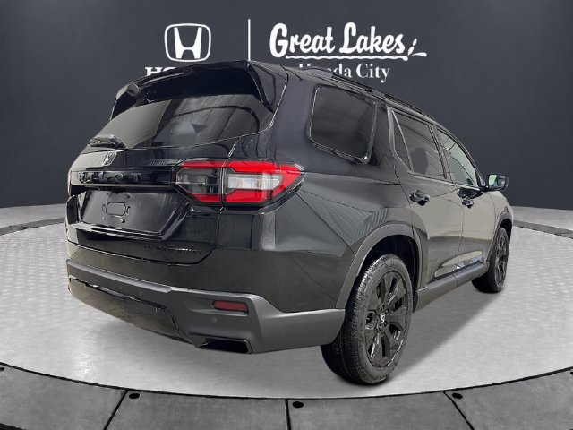 New 2026 Honda Pilot Black Edition image 5