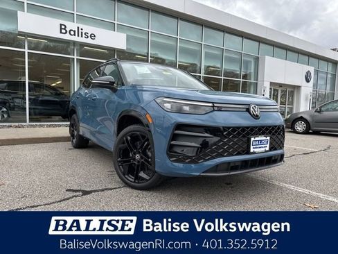 New 2026 Volkswagen Tiguan SE R-Line image 1