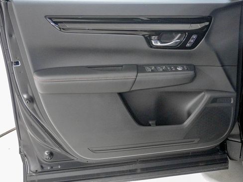 Certified 2025 Honda CR-V Sport Touring image 17