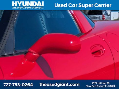 Used 1998 Chevrolet Corvette Coupe w/ Roof Pkg image 12