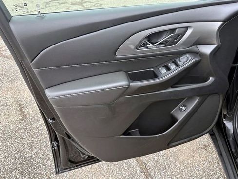 Certified 2023 Chevrolet Traverse LT image 17