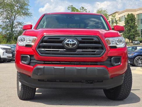 Used 2019 Toyota Tacoma SR AWD/4WD image 3