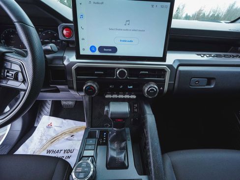 Used 2024 Toyota Tacoma TRD Off-Road image 21