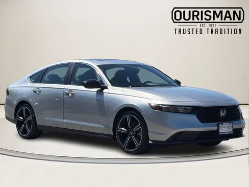 Used 2023 Honda Accord Sport image 1