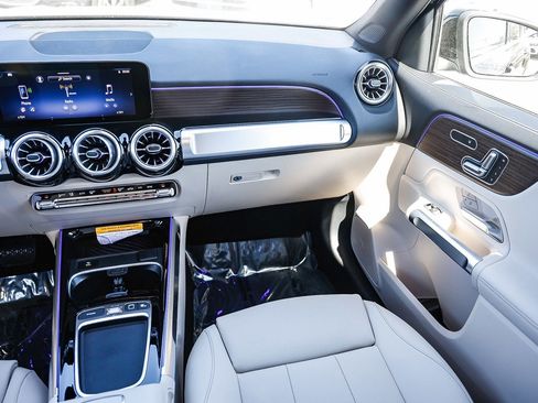 New 2026 Mercedes-Benz GLB 250 4MATIC image 15