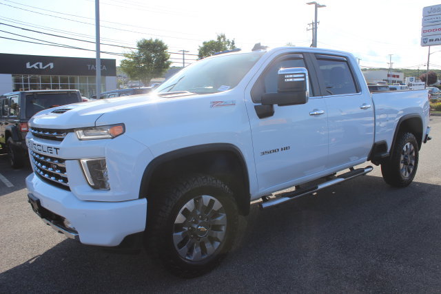 Used 2023 Chevrolet Silverado 3500 LT w/ All Star Edition AWD/4WD image 2