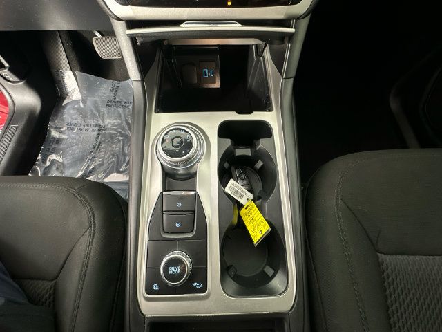 Used 2022 Ford Explorer XLT AWD/4WD image 13