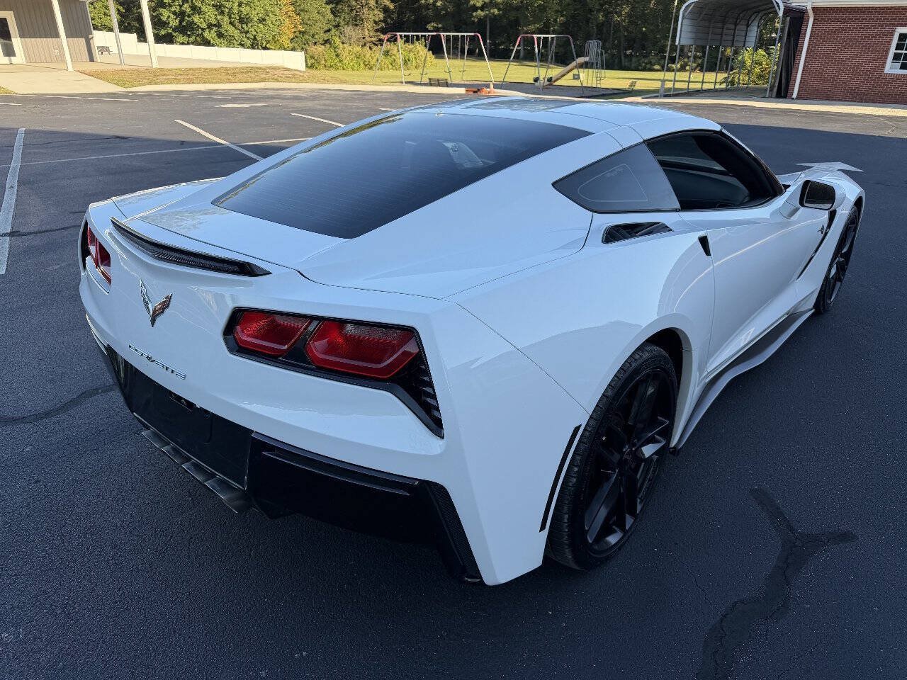 Used 2018 Chevrolet Corvette Stingray Coupe w/ 1LT RWD image 13