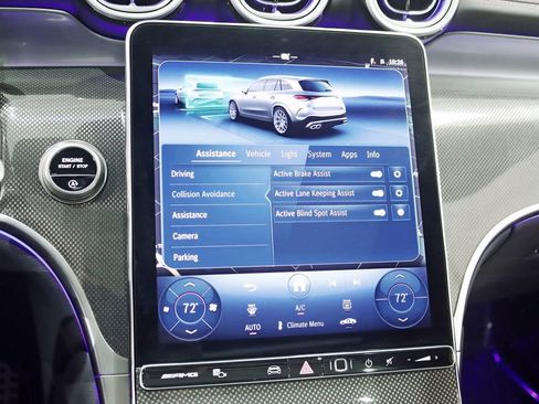 Used 2025 Mercedes-Benz GLC 43 AMG 4MATIC image 24