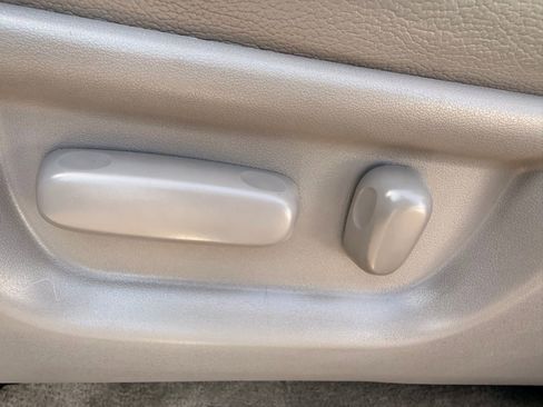 Used 2011 Toyota Sequoia SR5 image 21