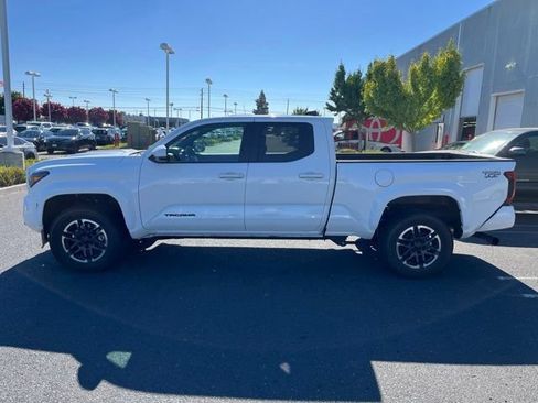Used 2026 Toyota Tacoma TRD Sport AWD/4WD image 8