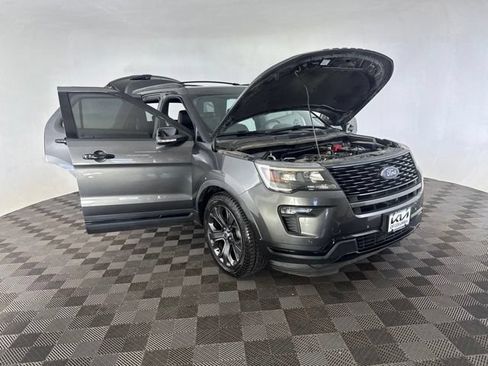 Used 2018 Ford Explorer Sport w/ Equipment Group 401A AWD/4WD image 14