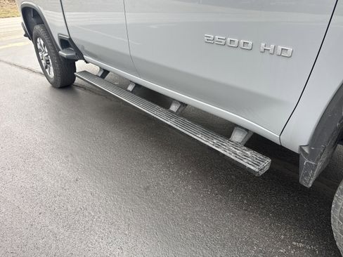Used 2024 Chevrolet Silverado 2500 Custom w/ Custom Value Package image 2